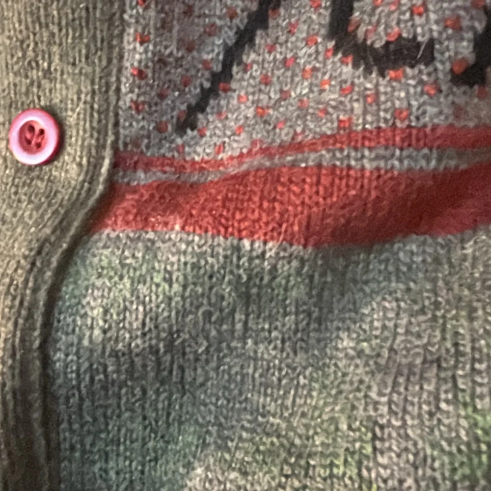 Vibrant Life medium black reindeer  on gray with red winter Sweater for dog - Picture 3 of 6